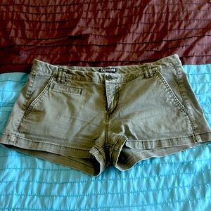 Express Shorts